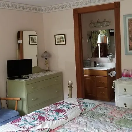 Eastgate Inn B&B-2